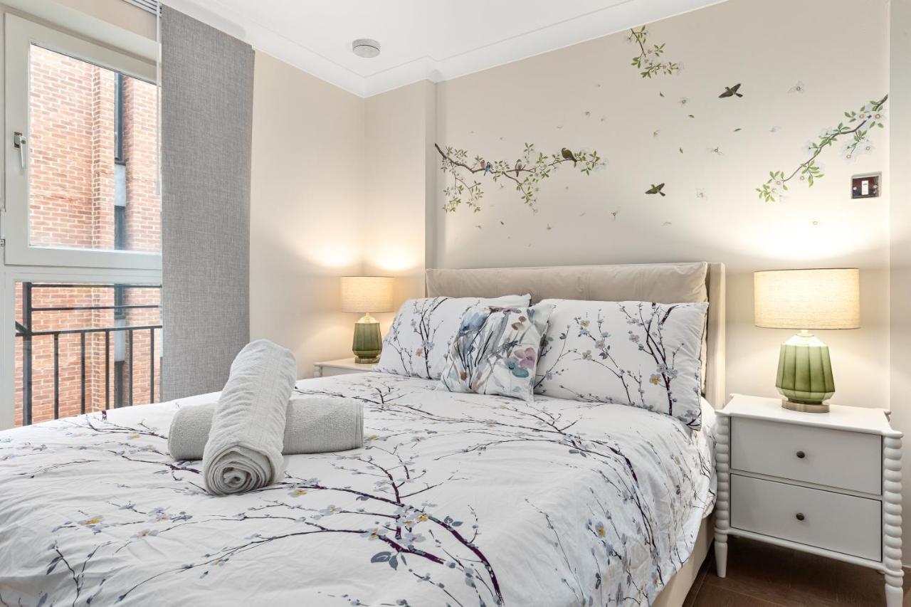 לונדון Tranquil 2 Bedroom Apartment Close To St. Paul'S Cathedral מראה חיצוני תמונה