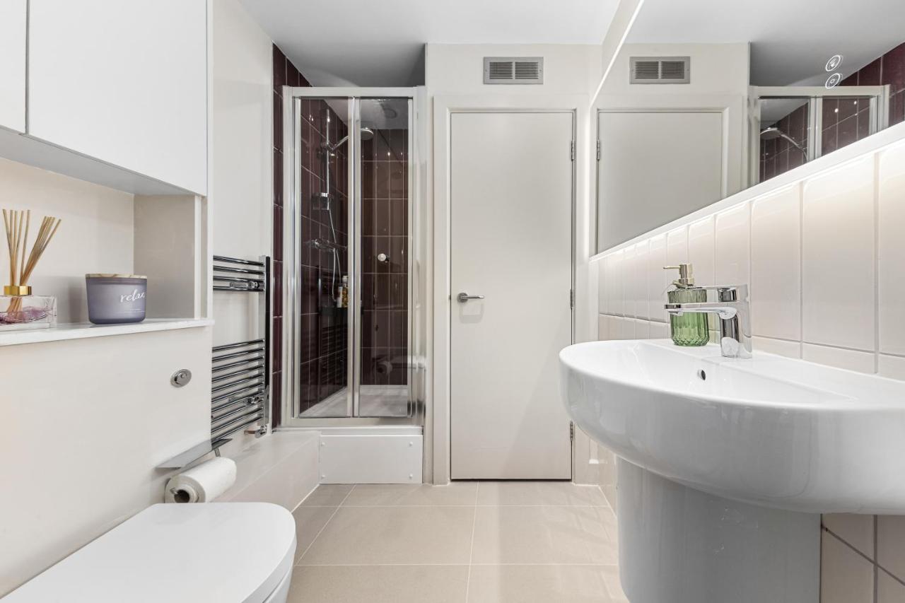 לונדון Tranquil 2 Bedroom Apartment Close To St. Paul'S Cathedral מראה חיצוני תמונה