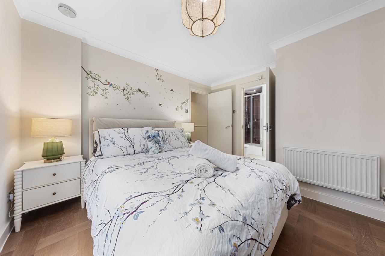 לונדון Tranquil 2 Bedroom Apartment Close To St. Paul'S Cathedral מראה חיצוני תמונה