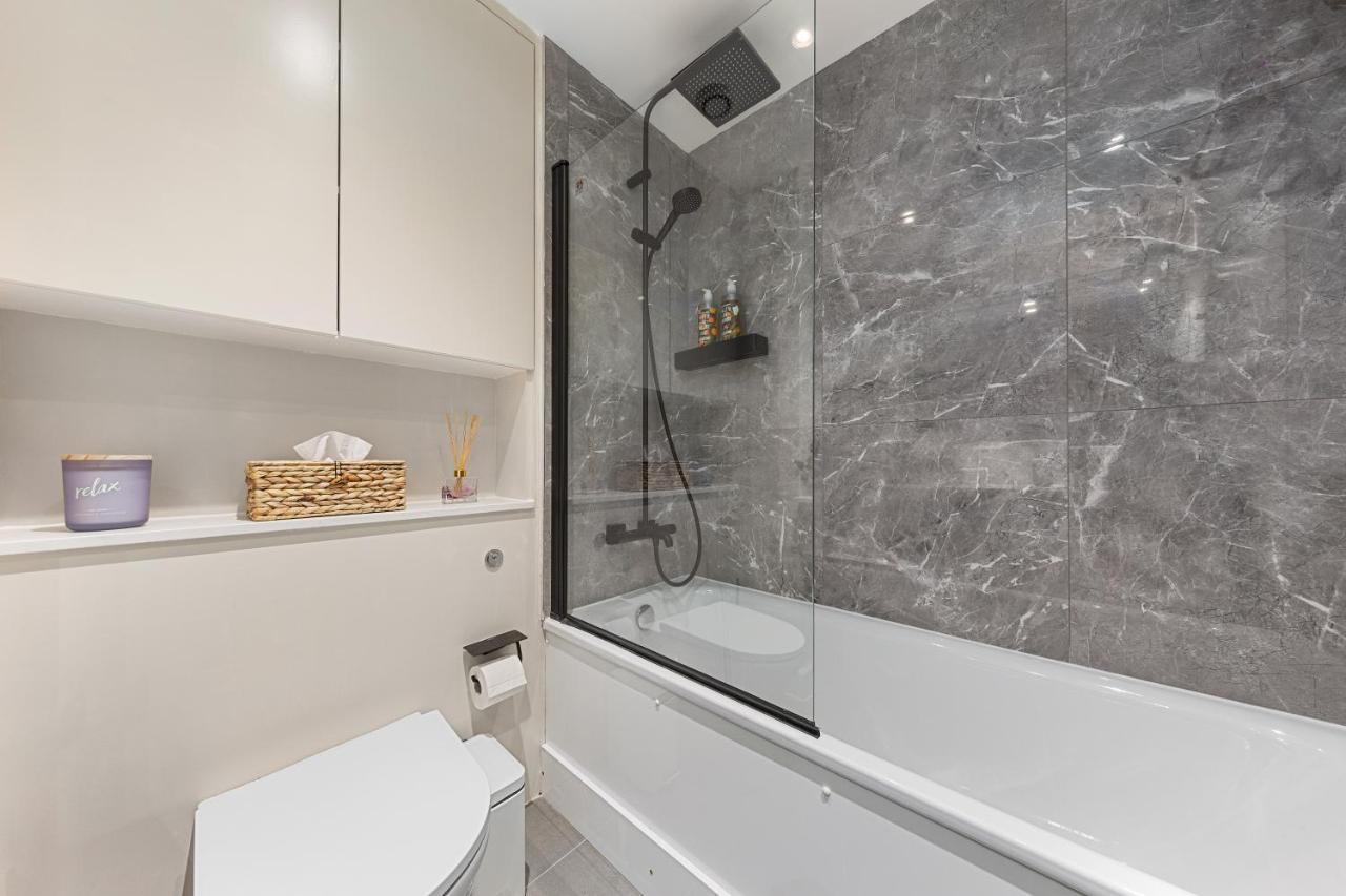 לונדון Tranquil 2 Bedroom Apartment Close To St. Paul'S Cathedral מראה חיצוני תמונה